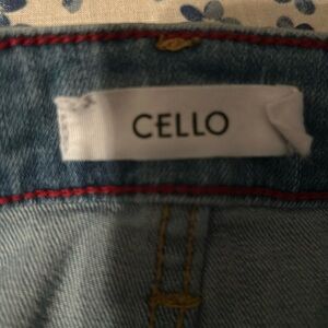 Women’s skinny jeans